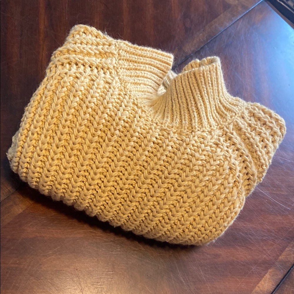 H&M Women's Turtleneck Sweater - Tan - Picture 3 of 3